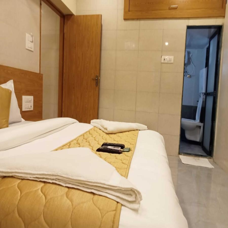 Hotel New Sarah Inn, Andheri West Mumbai Exterior photo