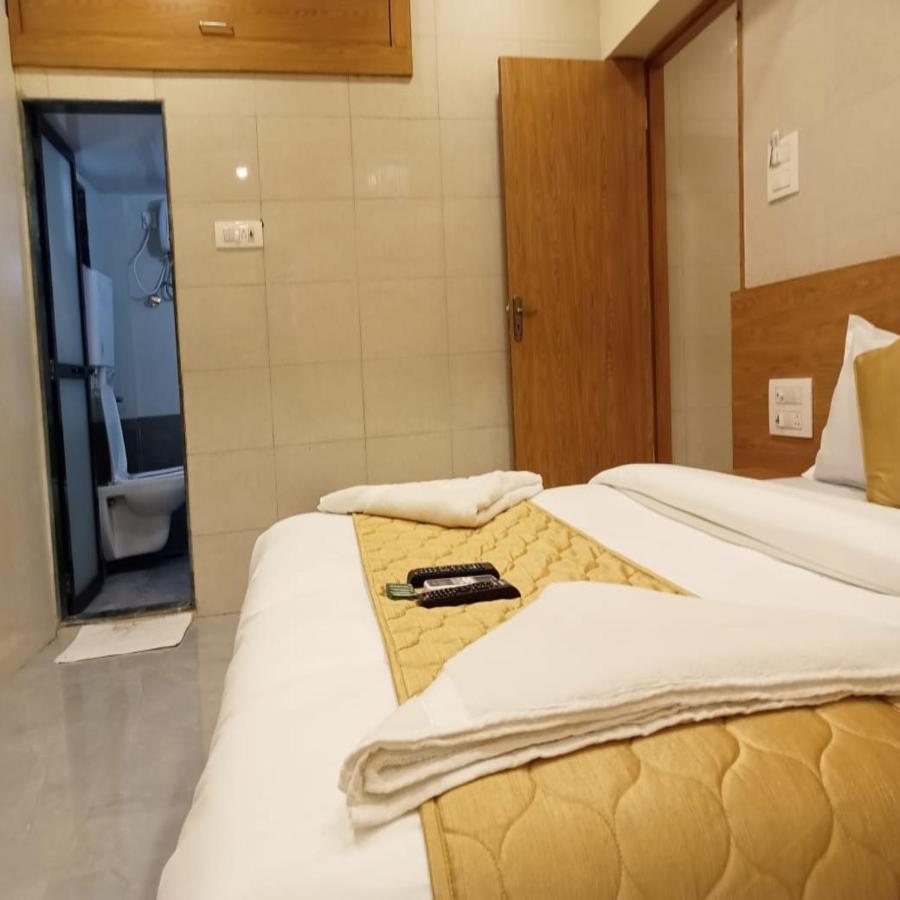 Hotel New Sarah Inn, Andheri West Mumbai Exterior photo